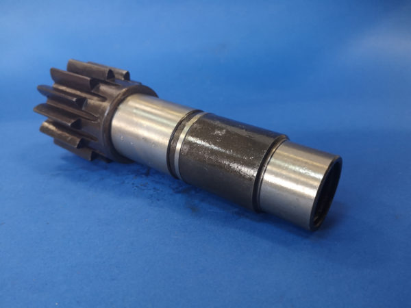 010130A Wałek silnika obrotu - Поворотный редуктор для Строительной техники: фото 1 010130A Wałek silnika obrotu - Поворотный редуктор для Строительной техники: фото 1