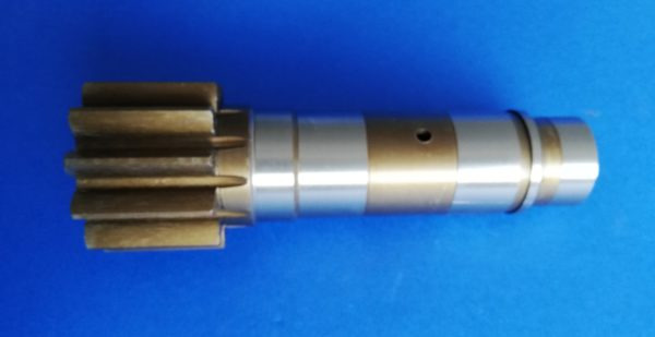 010370A Wałek silnika obrotu Komatsu PC10-7 - Поворотный редуктор для Строительной техники: фото 3 010370A Wałek silnika obrotu Komatsu PC10-7 - Поворотный редуктор для Строительной техники: фото 3