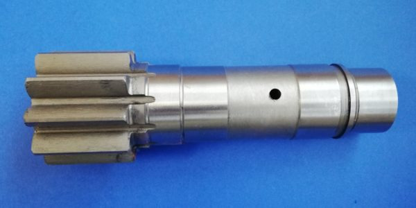 010410A Wałek silnika obrotu Kubota KX61 - Поворотный редуктор для Строительной техники: фото 5 010410A Wałek silnika obrotu Kubota KX61 - Поворотный редуктор для Строительной техники: фото 5