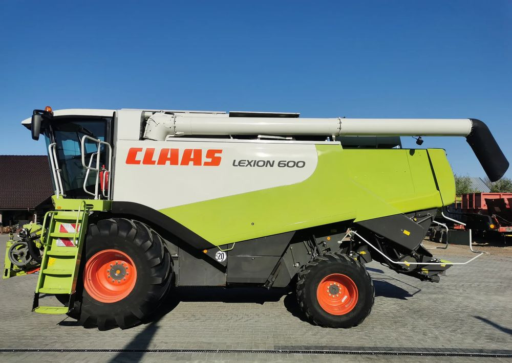 Claas Lexion 600 - Зерноуборочный комбайн: фото 2 Claas Lexion 600 - Зерноуборочный комбайн: фото 2