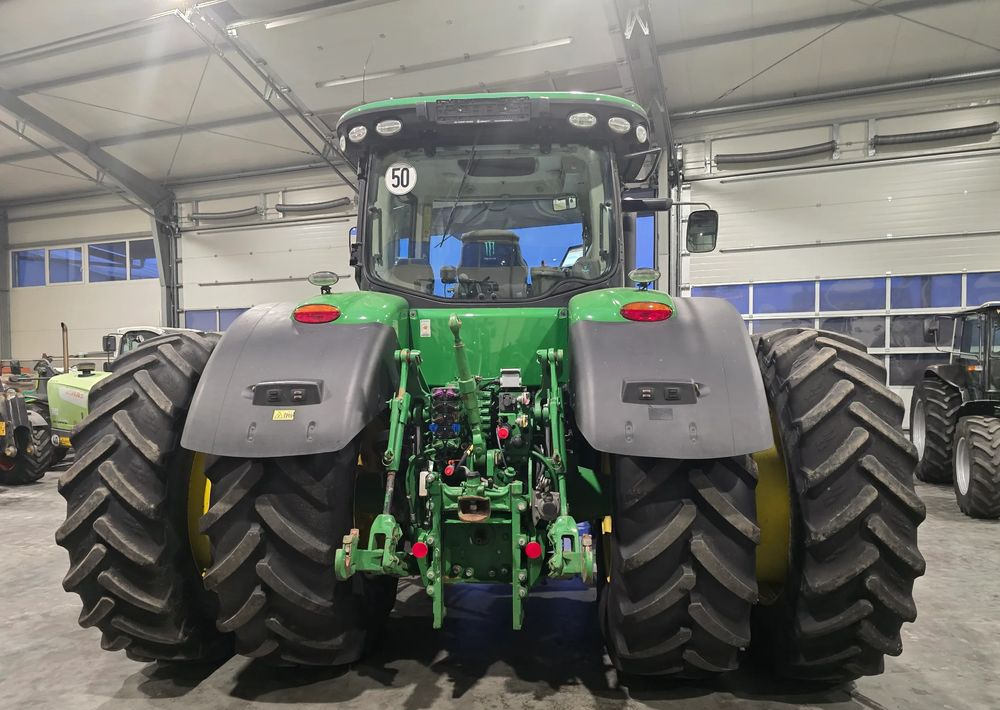 Трактор John Deere 7250R: фото 7