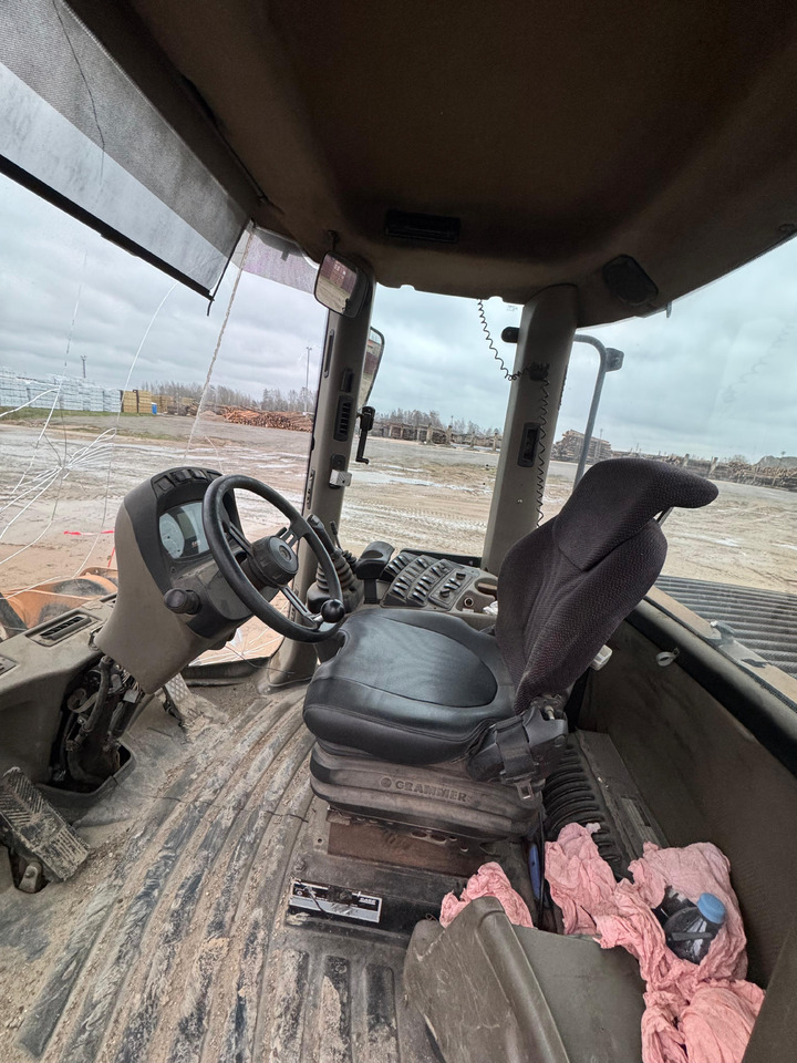 CASE 821E - Колёсный погрузчик: фото 5 CASE 821E - Колёсный погрузчик: фото 5