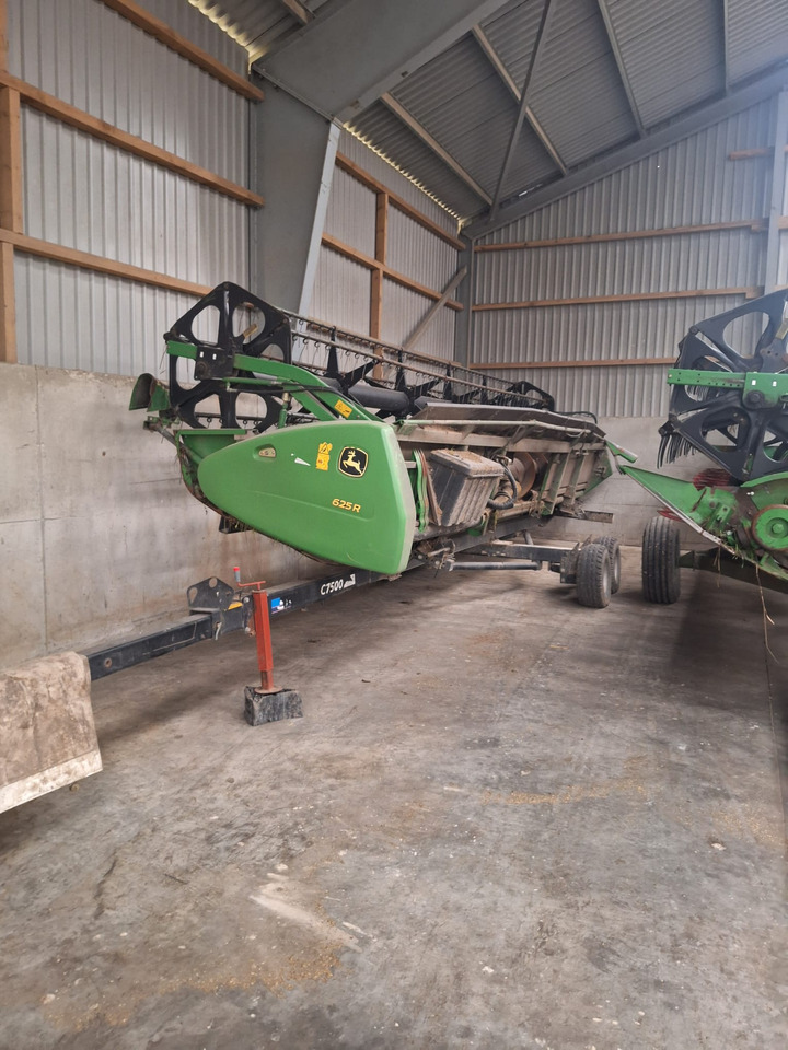 JOHN DEERE T670 - Зерноуборочный комбайн: фото 4 JOHN DEERE T670 - Зерноуборочный комбайн: фото 4