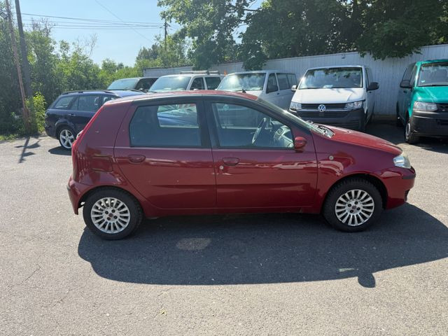 Fiat Punto Aktueller HU Motorschaden - Седан: фото 3 Fiat Punto Aktueller HU Motorschaden - Седан: фото 3