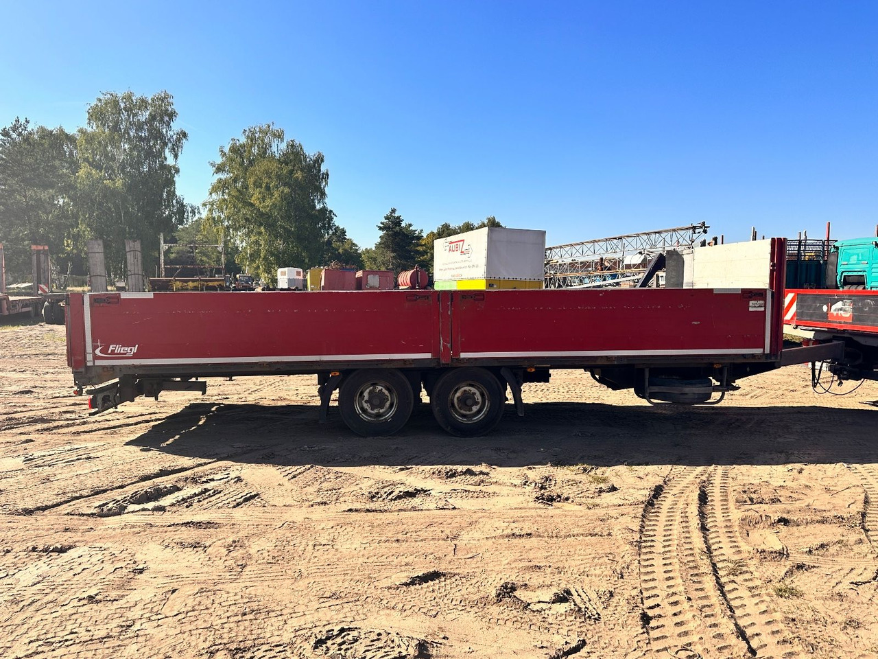 Fliegl TPS 18 - Прицеп бортовой/ Платформа: фото 4 Fliegl TPS 18 - Прицеп бортовой/ Платформа: фото 4