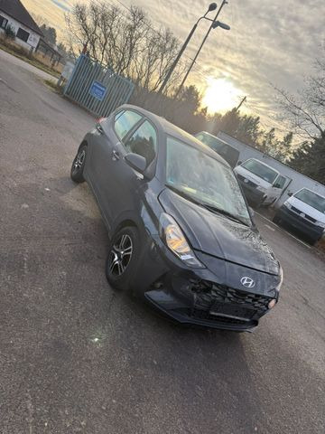 Hyundai i10 Trend Automatic. - Легковой автомобиль: фото 2 Hyundai i10 Trend Automatic. - Легковой автомобиль: фото 2