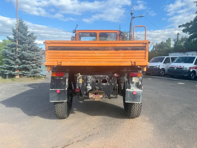 Unimog 2100 4x4 - Грузовик бортовой/ Платформа: фото 4 Unimog 2100 4x4 - Грузовик бортовой/ Платформа: фото 4