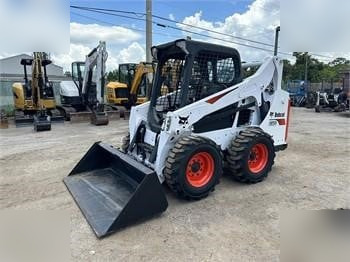 BOBCAT S590 - Мини-погрузчик с бортовым поворотом: фото 1 BOBCAT S590 - Мини-погрузчик с бортовым поворотом: фото 1