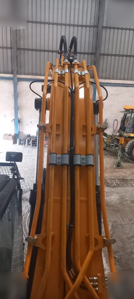 Новый Гусеничный экскаватор JCB JS210 LC: фото 7