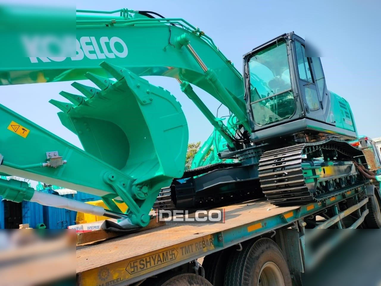 KOBELCO SK220 - Гусеничный экскаватор: фото 1 KOBELCO SK220 - Гусеничный экскаватор: фото 1