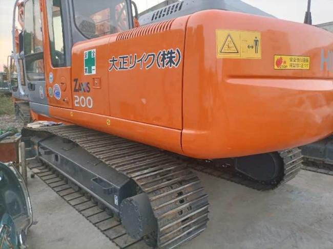 Hitachi zaxis 200 - Гусеничный экскаватор: фото 4 Hitachi zaxis 200 - Гусеничный экскаватор: фото 4