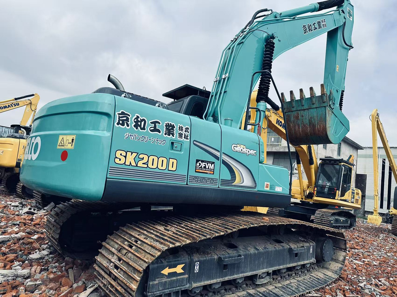 Kobelco SK200D - Гусеничный экскаватор: фото 2 Kobelco SK200D - Гусеничный экскаватор: фото 2