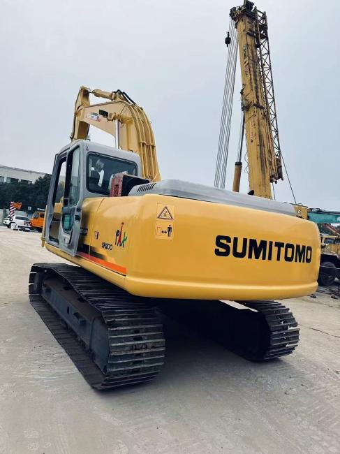 Sumitomo 200 - Гусеничный экскаватор: фото 3 Sumitomo 200 - Гусеничный экскаватор: фото 3