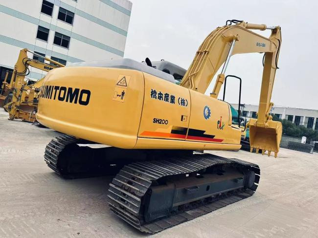 Sumitomo 200 - Гусеничный экскаватор: фото 1 Sumitomo 200 - Гусеничный экскаватор: фото 1