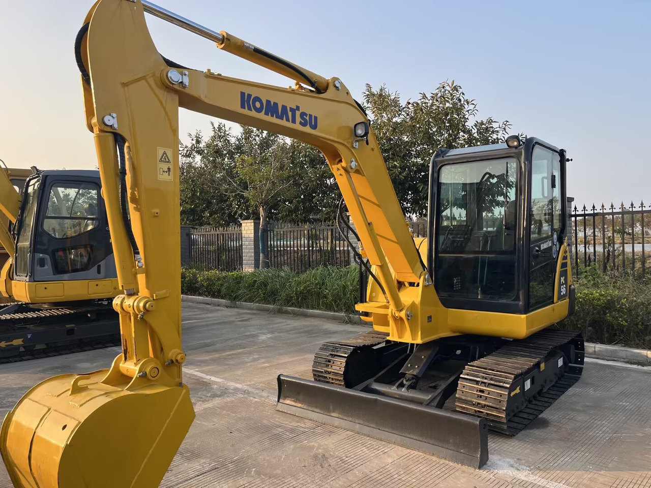 Komatsu PC56 - Мини-экскаватор: фото 1 Komatsu PC56 - Мини-экскаватор: фото 1