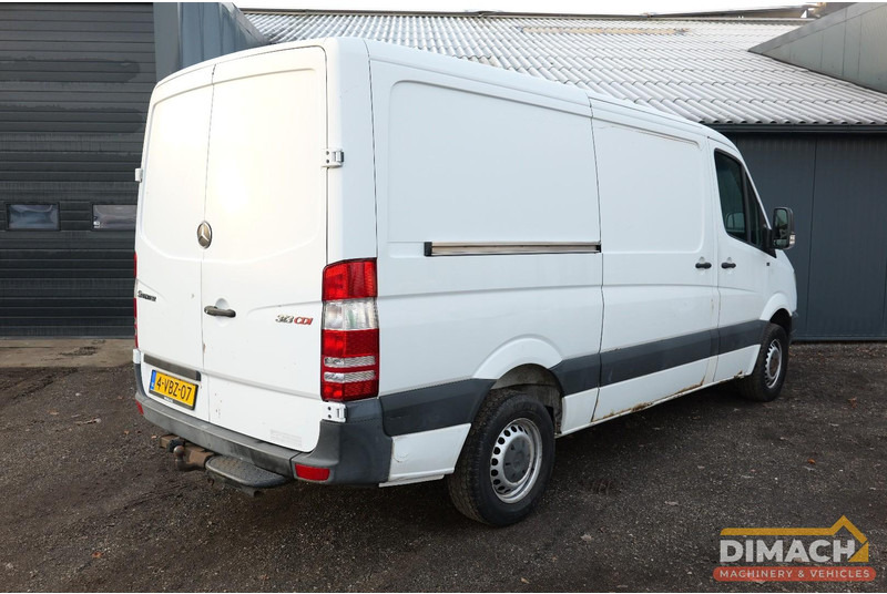 Mercedes-Benz 906 KA 35 Sprinter 313 - Euro 4 - L2H2 - trekhaak - airco - NL auto - Цельнометаллический фургон: фото 2 Mercedes-Benz 906 KA 35 Sprinter 313 - Euro 4 - L2H2 - trekhaak - airco - NL auto - Цельнометаллический фургон: фото 2