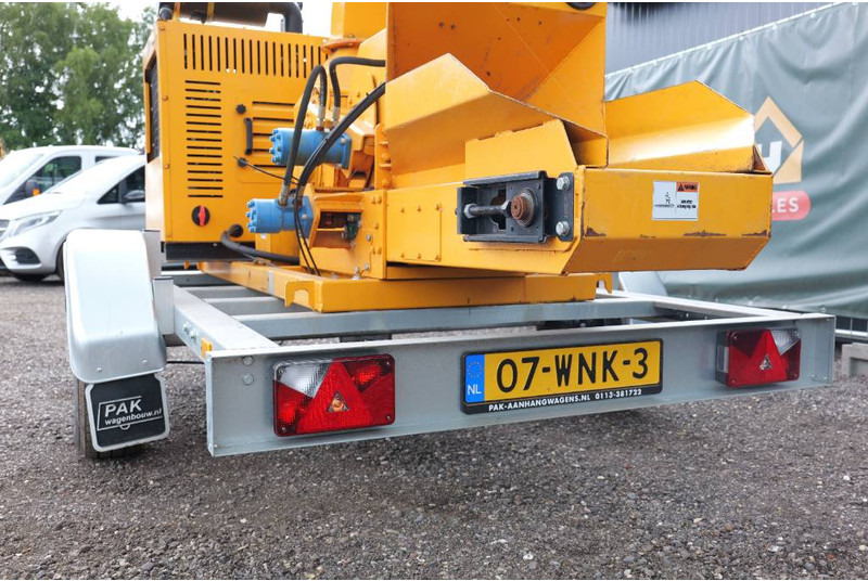 Shengmiao Hc6140 new wood chipper with trailer!! - Измельчитель древесины: фото 3 Shengmiao Hc6140 new wood chipper with trailer!! - Измельчитель древесины: фото 3