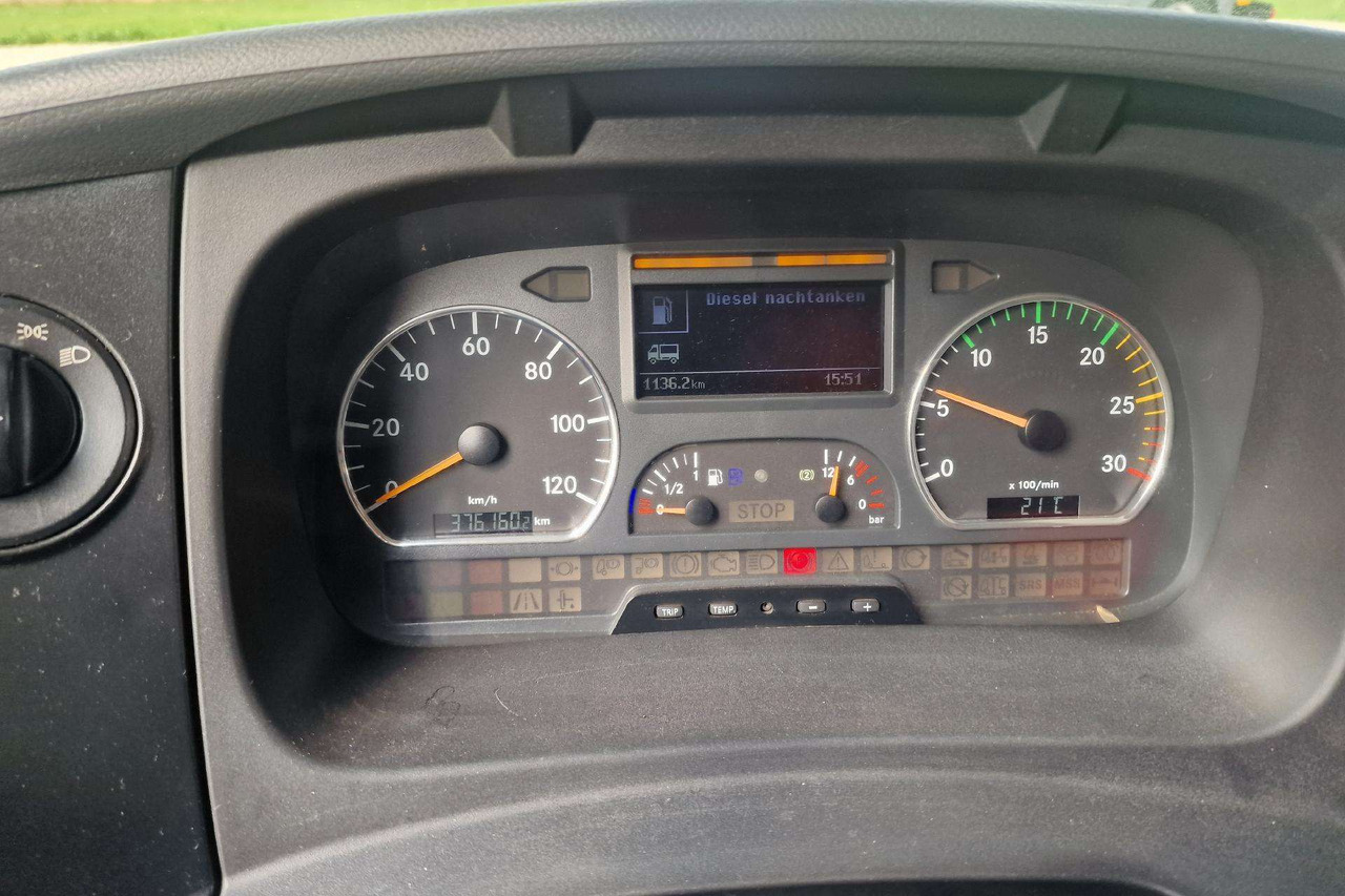 Самосвал Mercedes-Benz ATEGO 918: фото 18