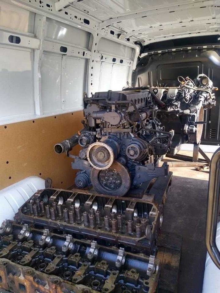 Silnik Iveco Cursor 13 CASE NEW HOLLAND CNH E5 EURO5 - Двигатель: фото 1 Silnik Iveco Cursor 13 CASE NEW HOLLAND CNH E5 EURO5 - Двигатель: фото 1