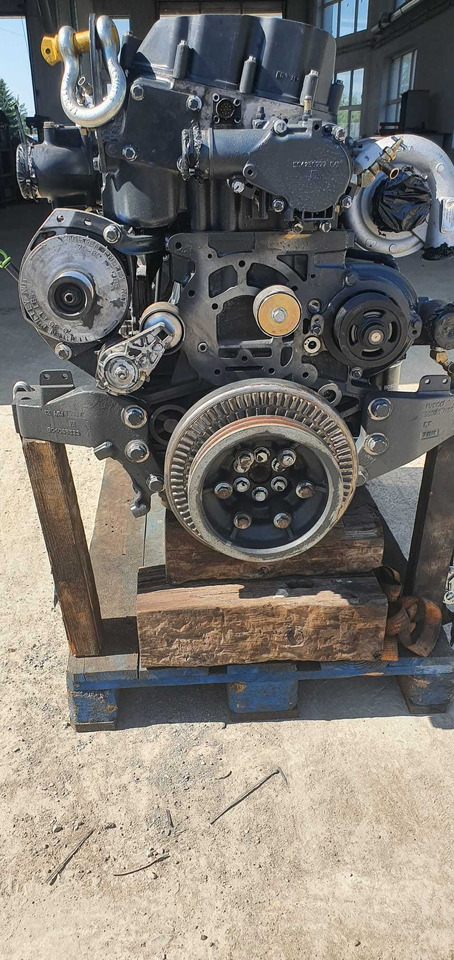 Silnik Iveco Cursor 8 CASE NEW HOLLAND CNH EURO5 - Двигатель: фото 1 Silnik Iveco Cursor 8 CASE NEW HOLLAND CNH EURO5 - Двигатель: фото 1