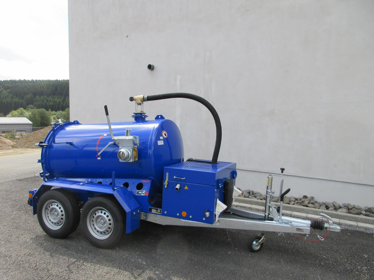Vacuum system1500l / M-Vac 2000 - Ассенизатор: фото 5 Vacuum system1500l / M-Vac 2000 - Ассенизатор: фото 5