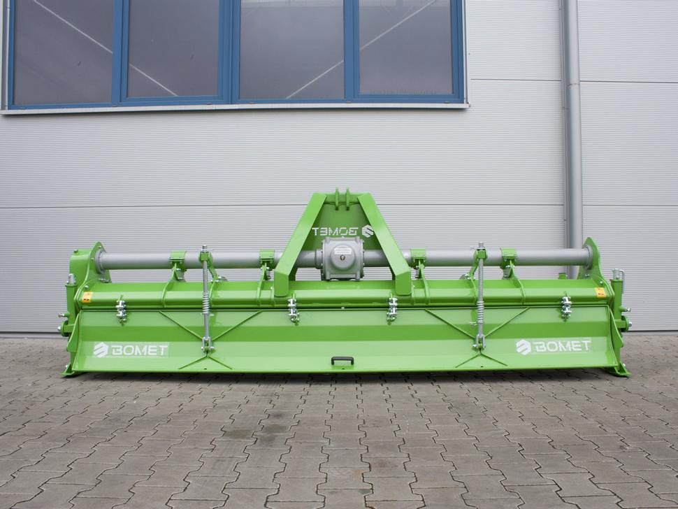 Bomet Bodenfräsen / Rotary tiller / Rotavator / Vangatrice / Desgarrador / Роторный культиватор / Glebogryzarka 3 m - Почвофреза: фото 3 Bomet Bodenfräsen / Rotary tiller / Rotavator / Vangatrice / Desgarrador / Роторный культиватор / Glebogryzarka 3 m - Почвофреза: фото 3
