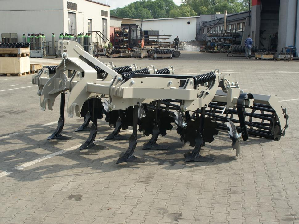 ROLEX Flügelschargrubber / Stubble cultivator / Dechaumeur à dents / Aratri stoppiatori / Стерневой культиватор / Agregat podorywkowy 3 m - Культиватор: фото 1 ROLEX Flügelschargrubber / Stubble cultivator / Dechaumeur à dents / Aratri stoppiatori / Стерневой культиватор / Agregat podorywkowy 3 m - Культиватор: фото 1