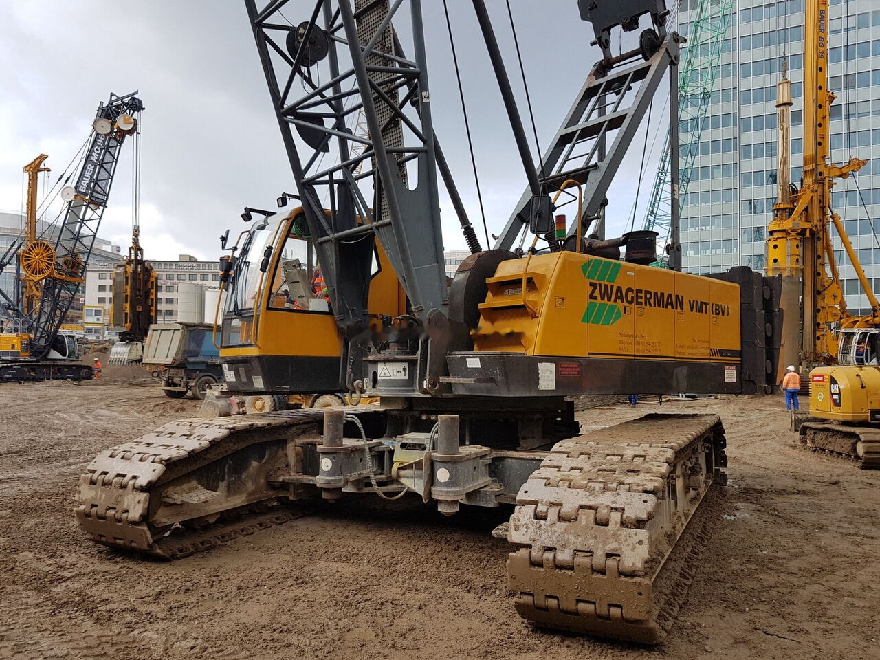 Sany SCC 800 C - Гусеничный кран: фото 2 Sany SCC 800 C - Гусеничный кран: фото 2