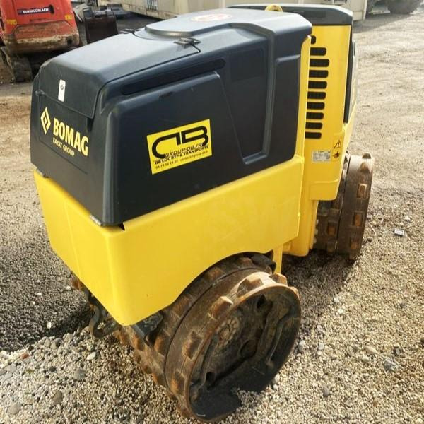 BOMAG BMP 8500 compacteur à pied de mouton - Компактор: фото 3 BOMAG BMP 8500 compacteur à pied de mouton - Компактор: фото 3