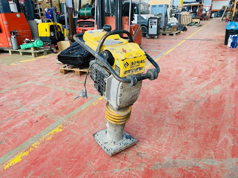 BOMAG Pilonneuse BT65/4 - Трамбовка: фото 1 BOMAG Pilonneuse BT65/4 - Трамбовка: фото 1