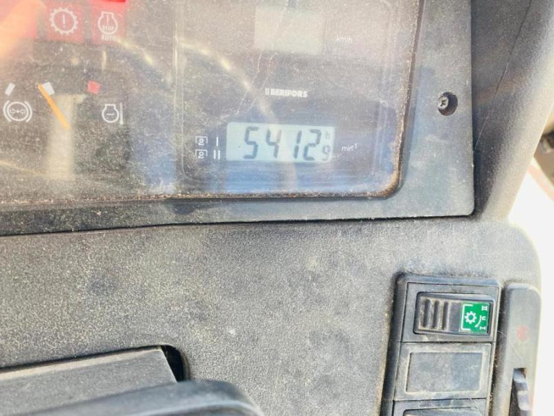 Трактор CASE IH CVX 150: фото 12 Трактор CASE IH CVX 150: фото 12