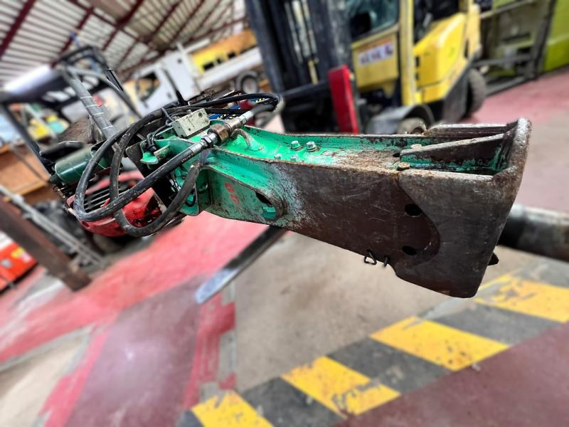 MONTABERT M900 BRH Marteau hydraulique pour 15-25T - Гидромолот: фото 3 MONTABERT M900 BRH Marteau hydraulique pour 15-25T - Гидромолот: фото 3