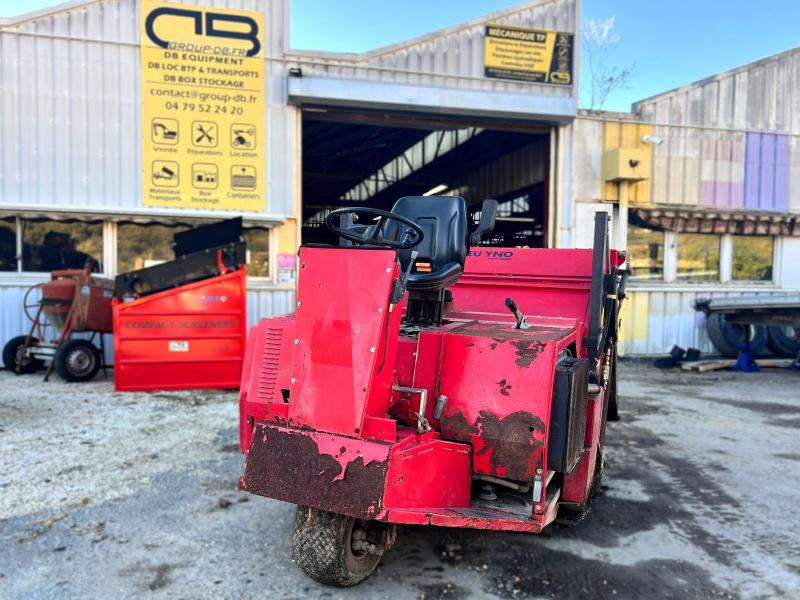 YNO 135-3 VEH Balayeuse diesel - Подметально-уборочная машина: фото 1 YNO 135-3 VEH Balayeuse diesel - Подметально-уборочная машина: фото 1