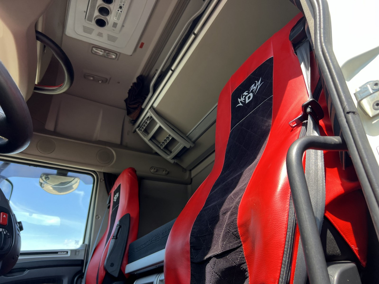 Тягач DAF XF 530 FT: фото 31