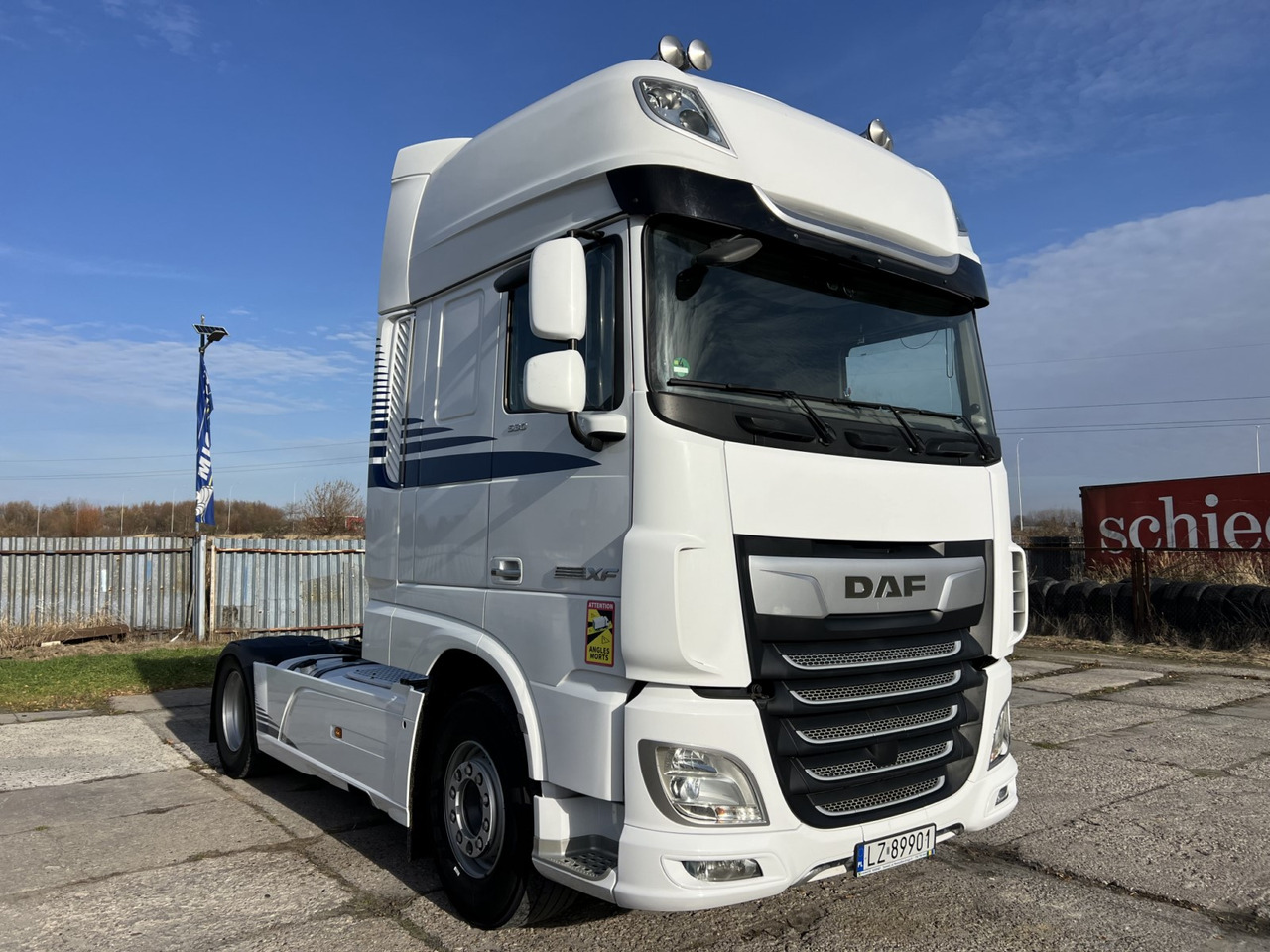 DAF XF530 - Тягач: фото 3 DAF XF530 - Тягач: фото 3