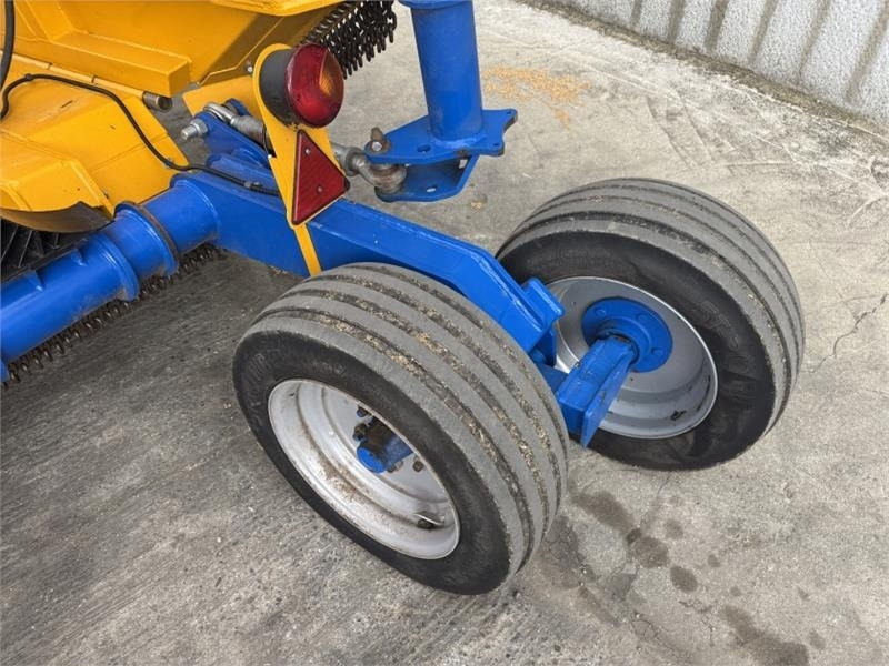 Bomford Triwing 6000 Topper - Косилка-измельчитель/ Мульчер: фото 5 Bomford Triwing 6000 Topper - Косилка-измельчитель/ Мульчер: фото 5