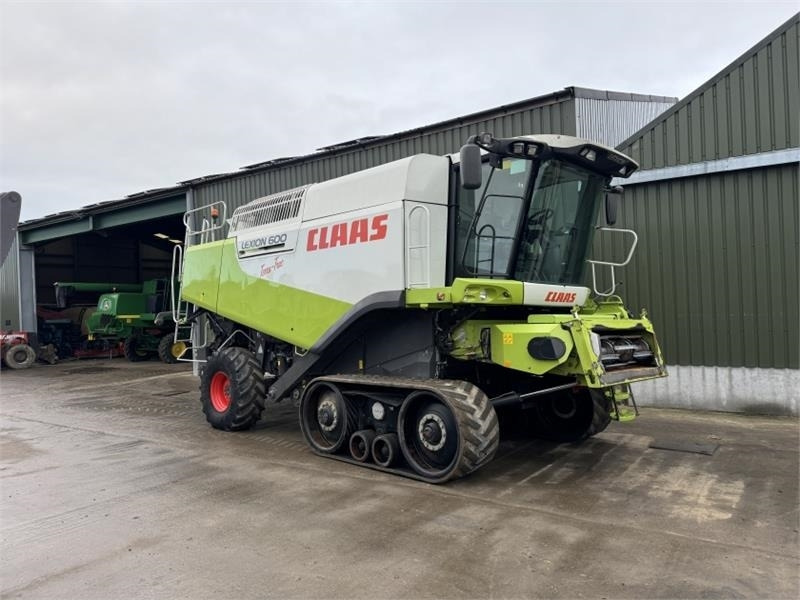 Claas Lexion 600TT c/w V1200 Header - Навесное оборудование для комбайна: фото 1 Claas Lexion 600TT c/w V1200 Header - Навесное оборудование для комбайна: фото 1