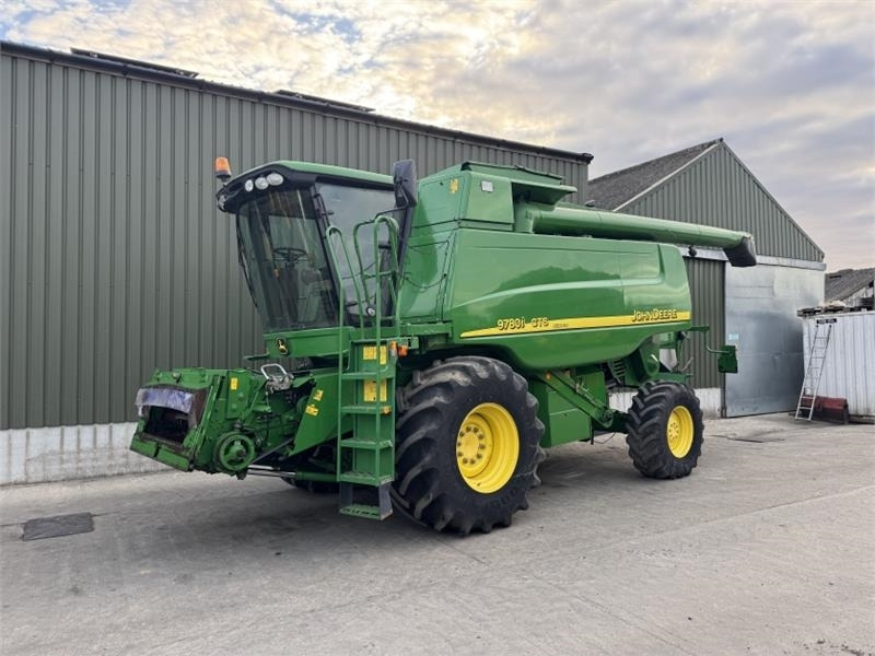 John Deere CTS 9780i Hillmaster c/w 625 Premium Flow Header - Навесное оборудование для комбайна: фото 1 John Deere CTS 9780i Hillmaster c/w 625 Premium Flow Header - Навесное оборудование для комбайна: фото 1