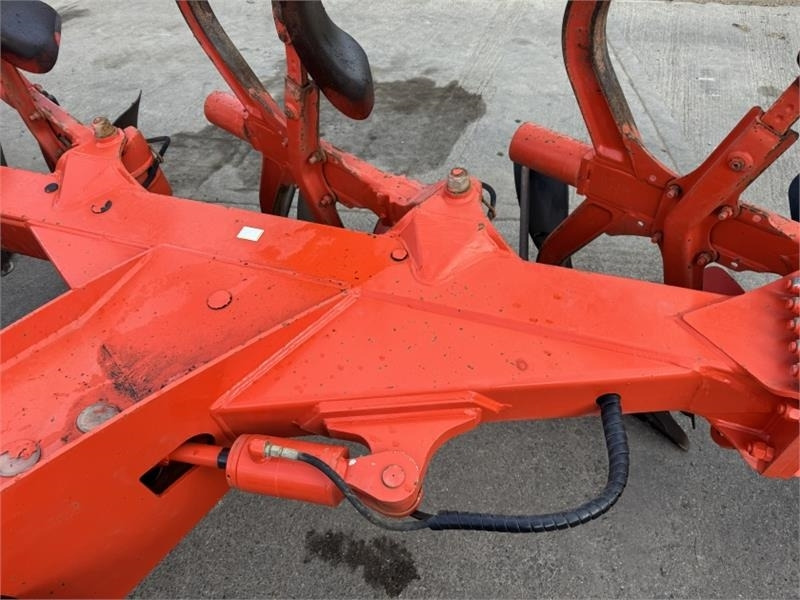 Kuhn Kuhn VT1180M6H 5+1 Semi Mounted Plough  в лизинг Kuhn Kuhn VT1180M6H 5+1 Semi Mounted Plough: фото 11