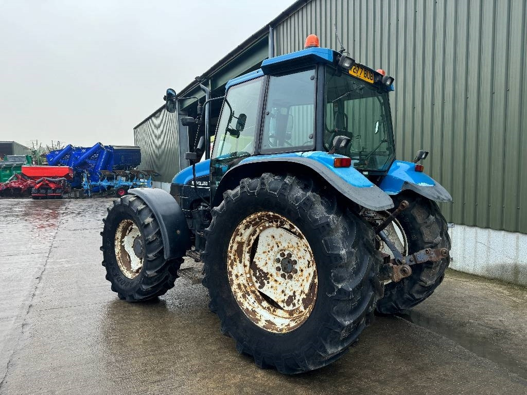 New Holland TS 100 - Трактор: фото 2 New Holland TS 100 - Трактор: фото 2
