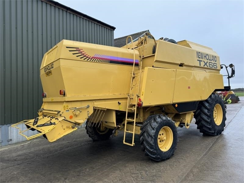New Holland TX66 c/w 20ft Header - Навесное оборудование для комбайна: фото 2 New Holland TX66 c/w 20ft Header - Навесное оборудование для комбайна: фото 2