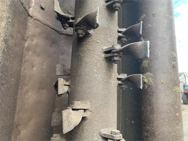 Spearhead Trident 4000 4M Folding Flail Mower - Косилка: фото 3 Spearhead Trident 4000 4M Folding Flail Mower - Косилка: фото 3