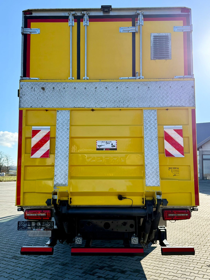 MAN 18.320 / IZOTERMA / GRZANA / WINDA / 20 EUROPALET / AUTOMAT / 170 TYŚ KM / 2021 R / SYPIALKA / CAŁY NA PODUSZKACH / SPROWADZONY / JAK NOWY - Изотермический грузовик: фото 5 MAN 18.320 / IZOTERMA / GRZANA / WINDA / 20 EUROPALET / AUTOMAT / 170 TYŚ KM / 2021 R / SYPIALKA / CAŁY NA PODUSZKACH / SPROWADZONY / JAK NOWY - Изотермический грузовик: фото 5