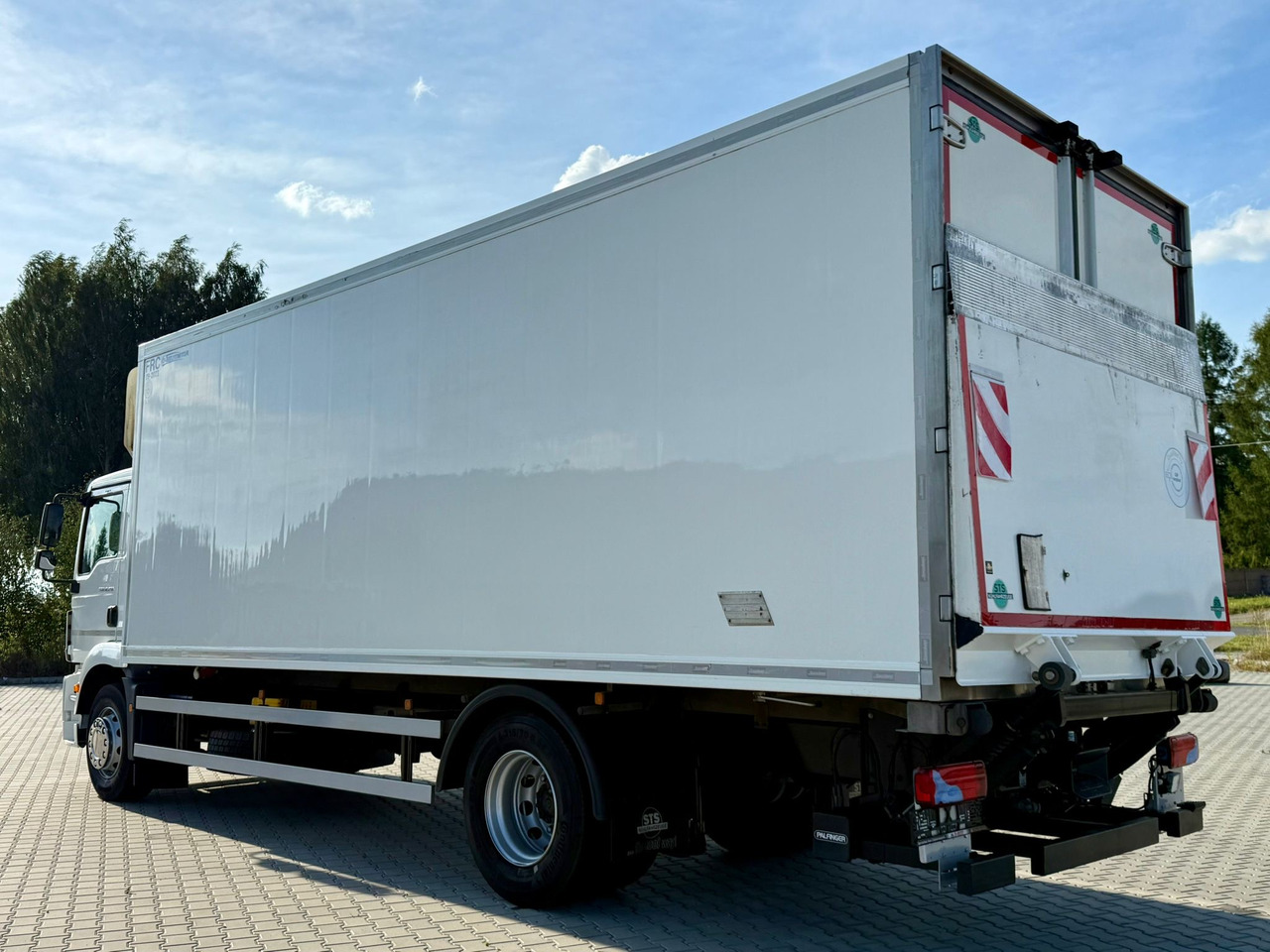 MAN TGM 18.290 / CHŁODNIA / WINDA / 18 PALET / AUTOMAT / NISKI PRZEBIEG / 2017 - Рефрижератор: фото 5 MAN TGM 18.290 / CHŁODNIA / WINDA / 18 PALET / AUTOMAT / NISKI PRZEBIEG / 2017 - Рефрижератор: фото 5