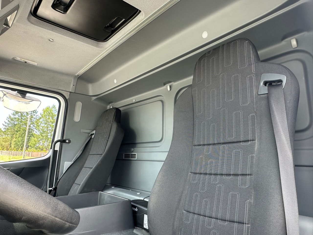 Изотермический грузовик MERCEDES-BENZ ATEGO / 1221 / IZOTERMA / KONTENER / AUTOMAT / 230 TYS KM / 17 EUROPALET / 6.8 M DŁUGOŚCI / 2019 ROK: фото 20