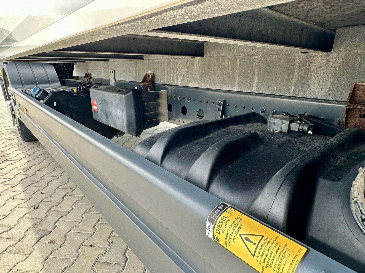 Изотермический грузовик MERCEDES-BENZ ATEGO / 1221 / IZOTERMA / KONTENER / AUTOMAT / 230 TYS KM / 17 EUROPALET / 6.8 M DŁUGOŚCI / 2019 ROK: фото 18