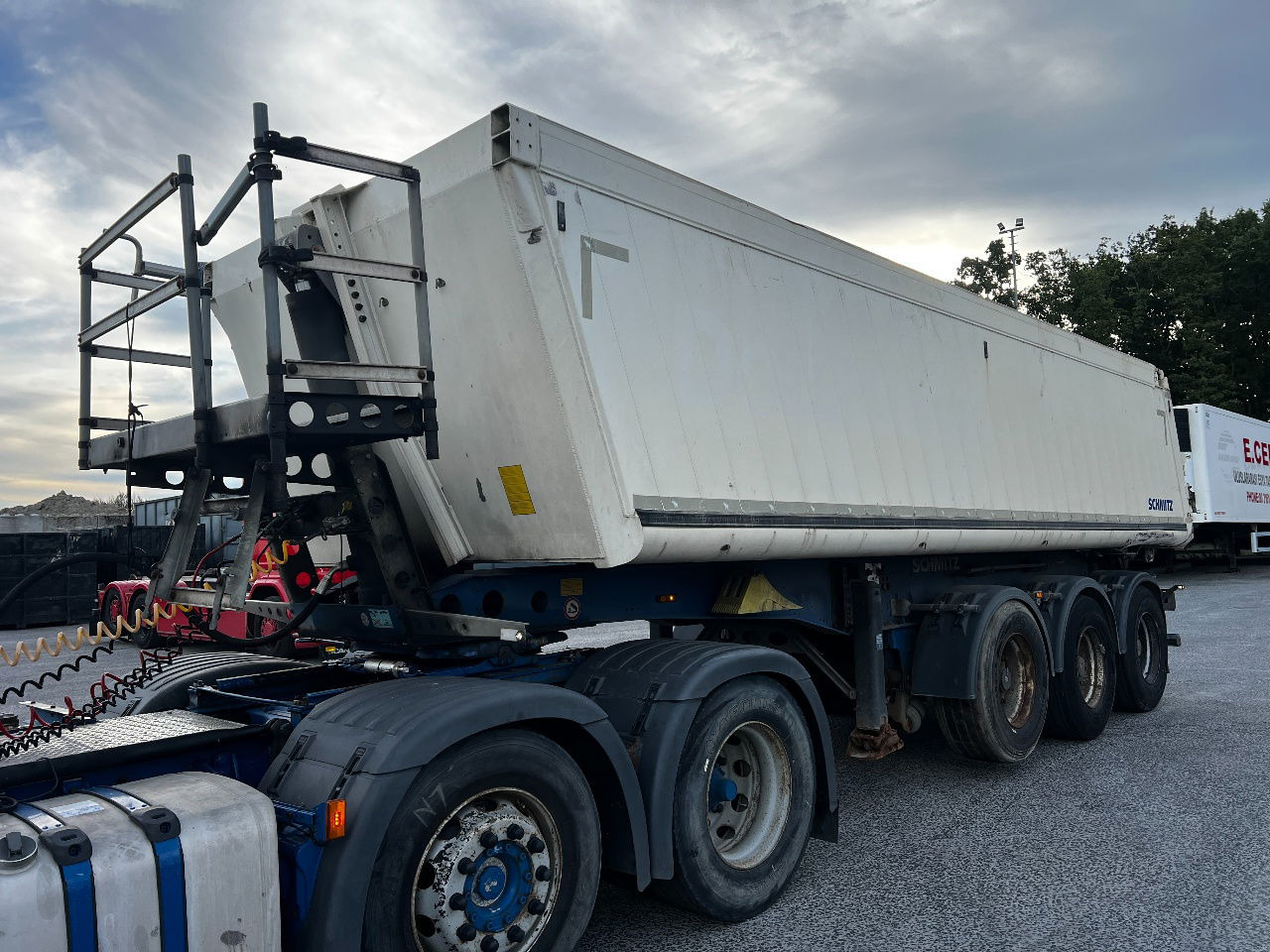 Schmitz Cargobull Gotha 27m3, SAF, ALU - Самосвальный полуприцеп: фото 2 Schmitz Cargobull Gotha 27m3, SAF, ALU - Самосвальный полуприцеп: фото 2
