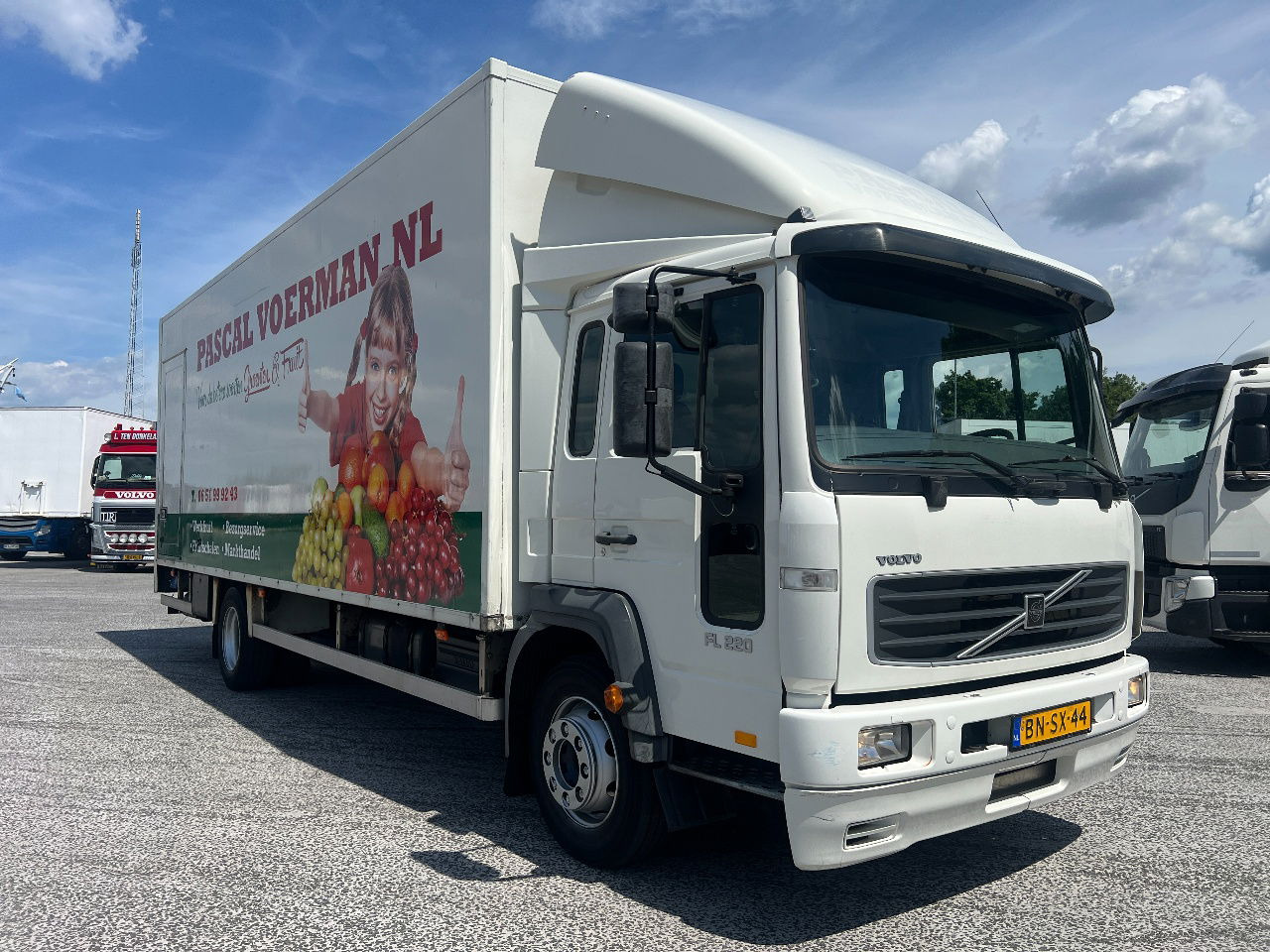 Volvo FL 612 220PK, Euro 3 - Грузовик с закрытым кузовом: фото 2 Volvo FL 612 220PK, Euro 3 - Грузовик с закрытым кузовом: фото 2