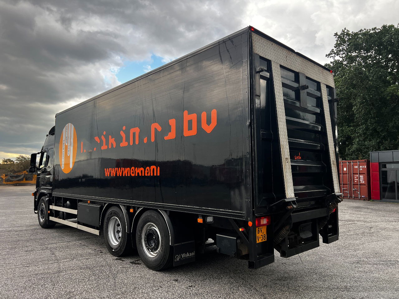 Volvo FM 9.300 Globe 6x2, Euro 5 - Грузовик с закрытым кузовом: фото 4 Volvo FM 9.300 Globe 6x2, Euro 5 - Грузовик с закрытым кузовом: фото 4