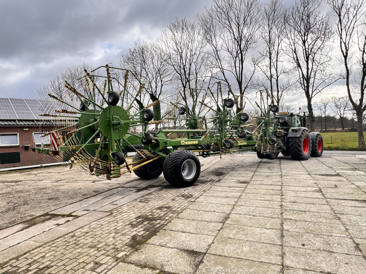 Krone Swadro 2000 - Сеноворошилка: фото 4 Krone Swadro 2000 - Сеноворошилка: фото 4